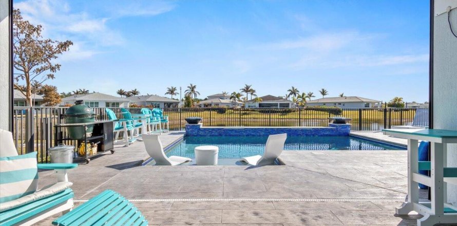 Villa ou maison à Port St. Lucie, Floride 2 chambres, 160.16 m2 № 2189139