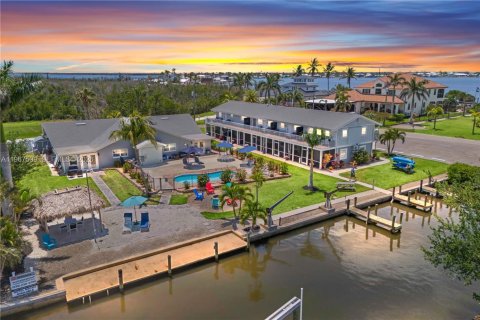 Hôtel, hôtellerie à Matlacha, Floride № 2147391