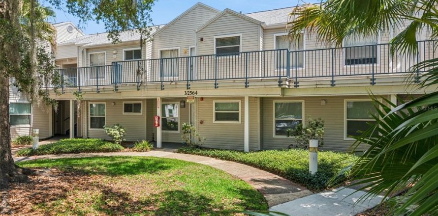 Condominio en Orlando, Florida, 2 dormitorios № 2095213