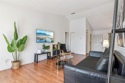 Condominio en venta en Orlando, Florida, 2 dormitorios, 93.65 m2 № 2095213 - foto 6