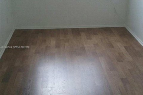 Condo in Plantation, Florida, 2 bedrooms № 2006769 - photo 5