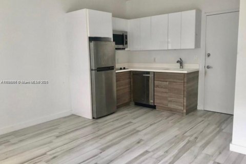 Copropriété à vendre à Miami Beach, Floride: 1 chambre, 40.51 m2 № 1962814 - photo 3