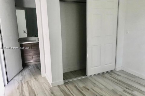 Copropriété à vendre à Miami Beach, Floride: 1 chambre, 40.51 m2 № 1962814 - photo 5