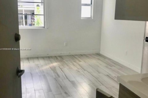 Copropriété à vendre à Miami Beach, Floride: 1 chambre, 40.51 m2 № 1962814 - photo 2
