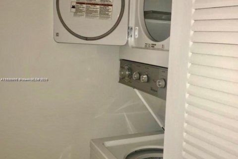 Copropriété à vendre à Miami Beach, Floride: 1 chambre, 40.51 m2 № 1962814 - photo 7
