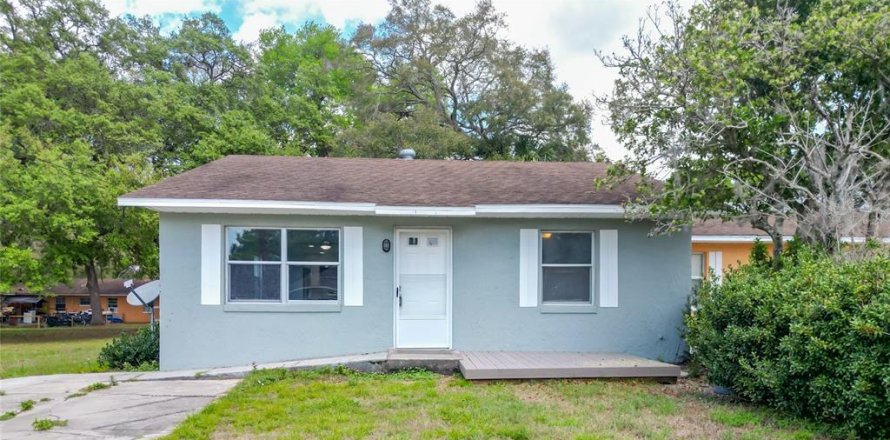 Casa en Lady Lake, Florida 2 dormitorios, 99.68 m2 № 1915882