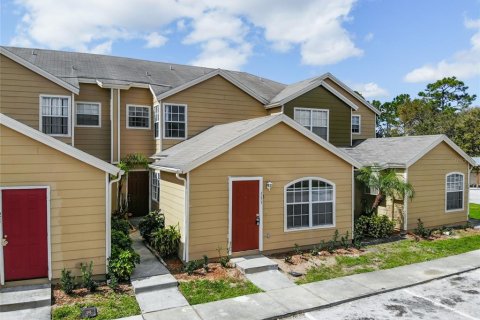 Adosado en alquiler en Davenport, Florida, 3 dormitorios, 168.25 m2 № 1917795 - foto 1