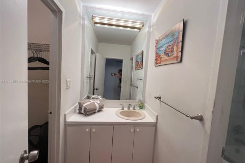 Condominio en venta en Miami Beach, Florida, 1 dormitorio, 47.84 m2 № 1709256 - foto 20