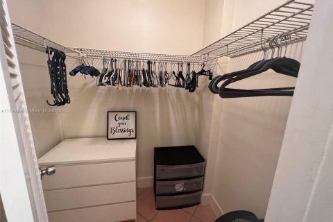 Condominio en venta en Miami Beach, Florida, 1 dormitorio, 47.84 m2 № 1709256 - foto 19