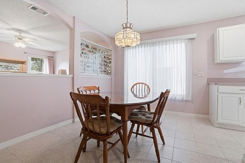 House in Leesburg, Florida 2 bedrooms, 162.76 sq.m. № 2405709 - photo 16
