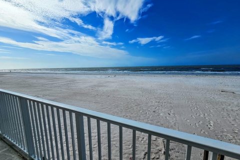 Condo in Indian Shores, Florida, 2 bedrooms  № 1538355 - photo 19