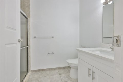Villa ou maison à louer à Valrico, Floride: 4 chambres, 166.39 m2 № 2418895 - photo 24