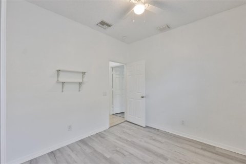 Villa ou maison à louer à Valrico, Floride: 4 chambres, 166.39 m2 № 2418895 - photo 29