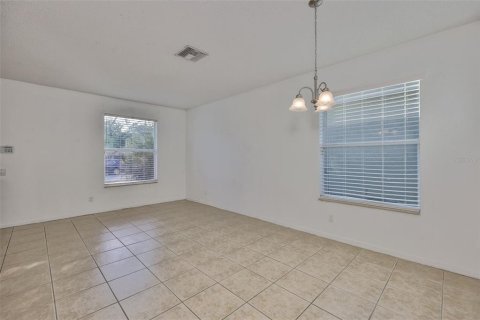 Villa ou maison à louer à Valrico, Floride: 4 chambres, 166.39 m2 № 2418895 - photo 7