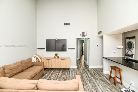 Touwnhouse à vendre à Davie, Floride: 2 chambres, 75.9 m2 № 1965041 - photo 6