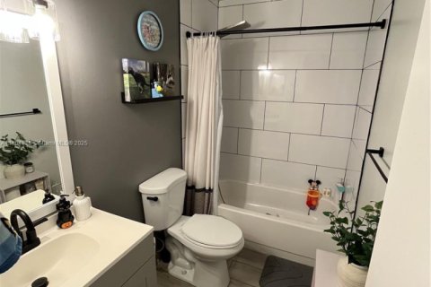 Touwnhouse à vendre à Davie, Floride: 2 chambres, 75.9 m2 № 1965041 - photo 28