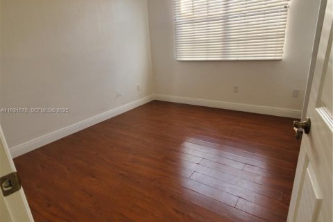 Adosado en venta en Tamarac, Florida, 2 dormitorios, 100.06 m2 № 1990341 - foto 7