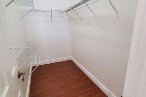 Adosado en venta en Tamarac, Florida, 2 dormitorios, 100.06 m2 № 1990341 - foto 12