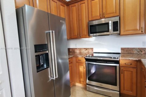 Adosado en venta en Tamarac, Florida, 2 dormitorios, 100.06 m2 № 1990341 - foto 6