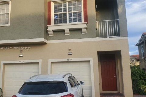 Adosado en venta en Tamarac, Florida, 2 dormitorios, 100.06 m2 № 1990341 - foto 16