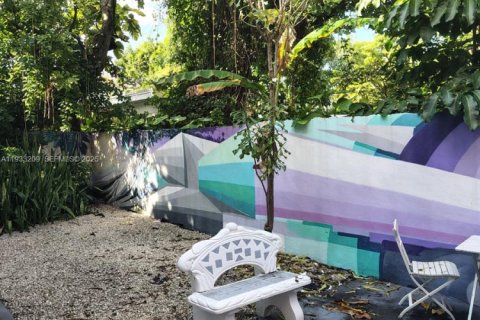 Villa ou maison à louer à Miami, Floride: 1 chambre, 65.03 m2 № 1991341 - photo 15