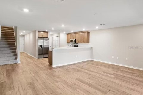 Adosado en venta en Plant City, Florida, 3 dormitorios, 159.14 m2 № 1914379 - foto 6