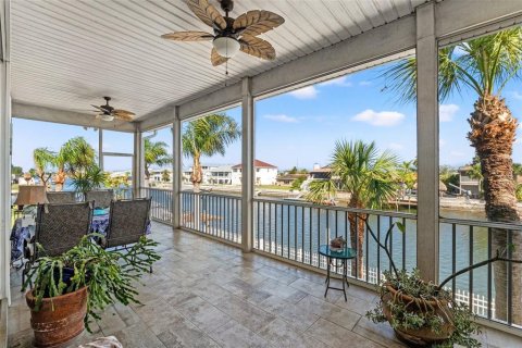 Casa en venta en Hernando Beach, Florida, 3 dormitorios, 163.51 m2 № 1587412 - foto 11