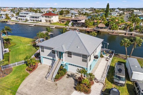 Casa en venta en Hernando Beach, Florida, 3 dormitorios, 163.51 m2 № 1587412 - foto 4
