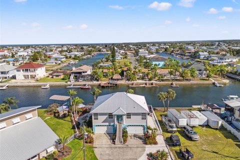 Casa en venta en Hernando Beach, Florida, 3 dormitorios, 163.51 m2 № 1587412 - foto 5
