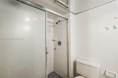 Condo in Lauderhill, Florida, 1 bedroom  № 1487890 - photo 17