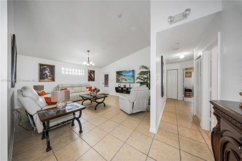 Купить виллу или дом в Майами, Флорида 4 спальни, 151.06м2, № 1924966 - фото 9