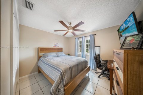Купить виллу или дом в Майами, Флорида 4 спальни, 151.06м2, № 1924966 - фото 28