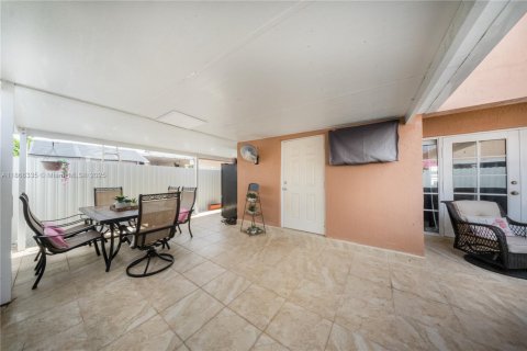 Купить виллу или дом в Майами, Флорида 4 спальни, 151.06м2, № 1924966 - фото 17