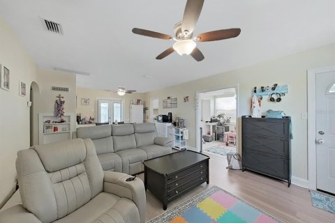 Villa ou maison à vendre à Saint Petersburg, Floride: 2 chambres, 96.25 m2 № 2210417 - photo 5