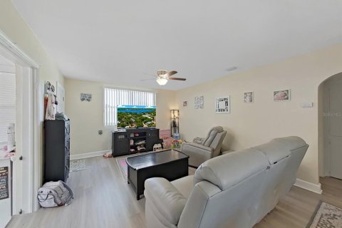 Villa ou maison à vendre à Saint Petersburg, Floride: 2 chambres, 96.25 m2 № 2210417 - photo 9