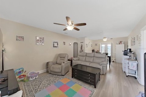 Villa ou maison à vendre à Saint Petersburg, Floride: 2 chambres, 96.25 m2 № 2210417 - photo 4
