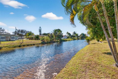 Copropriété à vendre à Lauderdale Lakes, Floride: 1 chambre, 71.35 m2 № 2023736 - photo 29