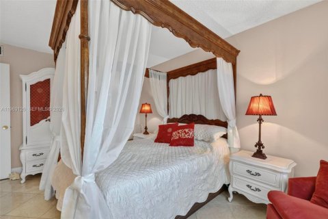 Copropriété à vendre à Lauderdale Lakes, Floride: 1 chambre, 71.35 m2 № 2023736 - photo 13