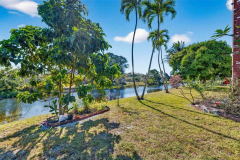 Copropriété à vendre à Lauderdale Lakes, Floride: 1 chambre, 71.35 m2 № 2023736 - photo 21