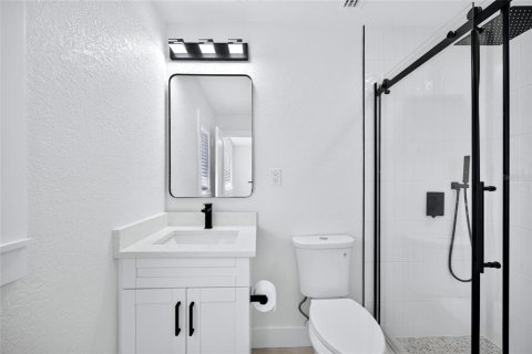House in Saint Petersburg, Florida 3 bedrooms, 104.24 sq.m. № 2393938 - photo 27