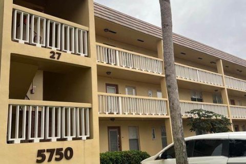 Copropriété à vendre à Tamarac, Floride: 2 chambres, 99.41 m2 № 2146317 - photo 3