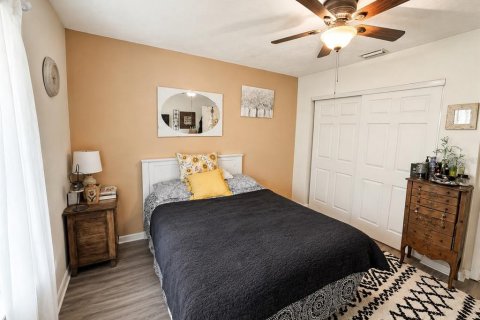 Casa en venta en Alachua, Florida, 4 dormitorios, 231.33 m2 № 2198570 - foto 11