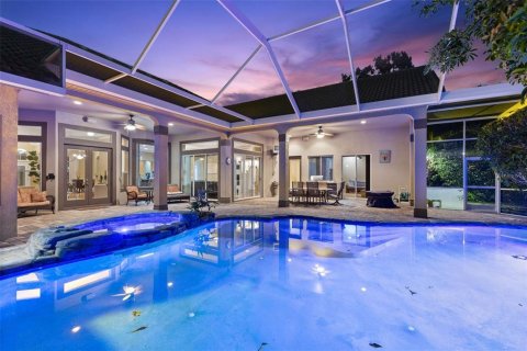 House in Odessa, Florida 5 bedrooms, 353.59 sq.m. № 1886872 - photo 4