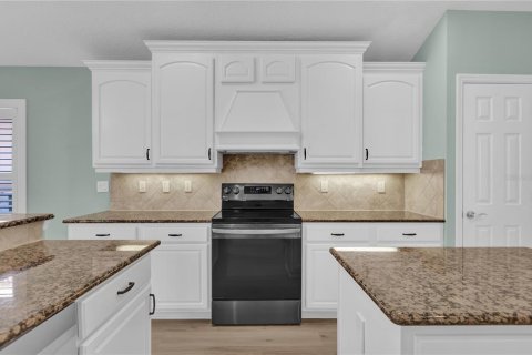 House in Palm Coast, Florida 3 bedrooms, 216.83 sq.m. № 1556184 - photo 11