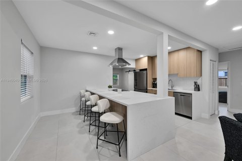 Купить коммерческую недвижимость в Форт-Лодердейл, Флорида 144.18м2, № 1997330 - фото 6