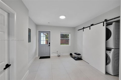 Купить коммерческую недвижимость в Форт-Лодердейл, Флорида 144.18м2, № 1997330 - фото 11