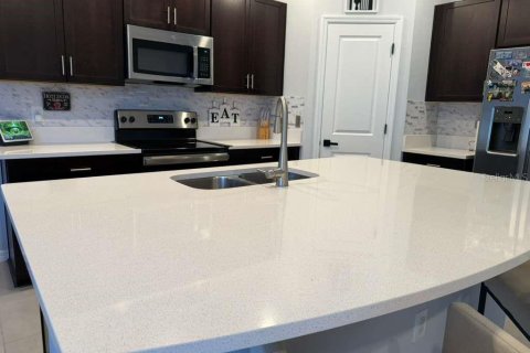 Touwnhouse à vendre à Kissimmee, Floride: 3 chambres, 127.55 m2 № 2150970 - photo 8