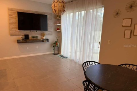 Touwnhouse à vendre à Kissimmee, Floride: 3 chambres, 127.55 m2 № 2150970 - photo 11