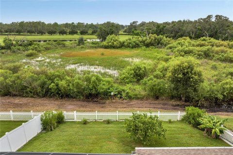 House in Winter Garden, Florida 4 bedrooms, 278.43 sq.m. № 1880691 - photo 16