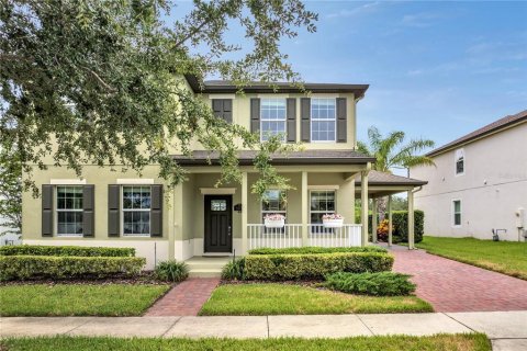 House in Winter Garden, Florida 4 bedrooms, 278.43 sq.m. № 1880691 - photo 3